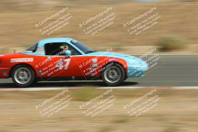 media/Jun-01-2025-CalClub SCCA (Sun) [[eae223c5dd]]/Group 5/Qualifying/